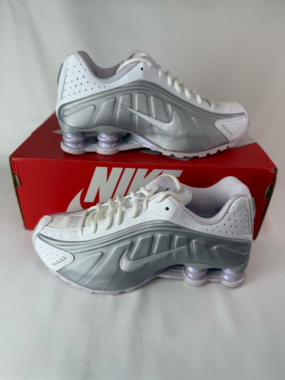 Nike Shox R4 Platinum Barely Grape